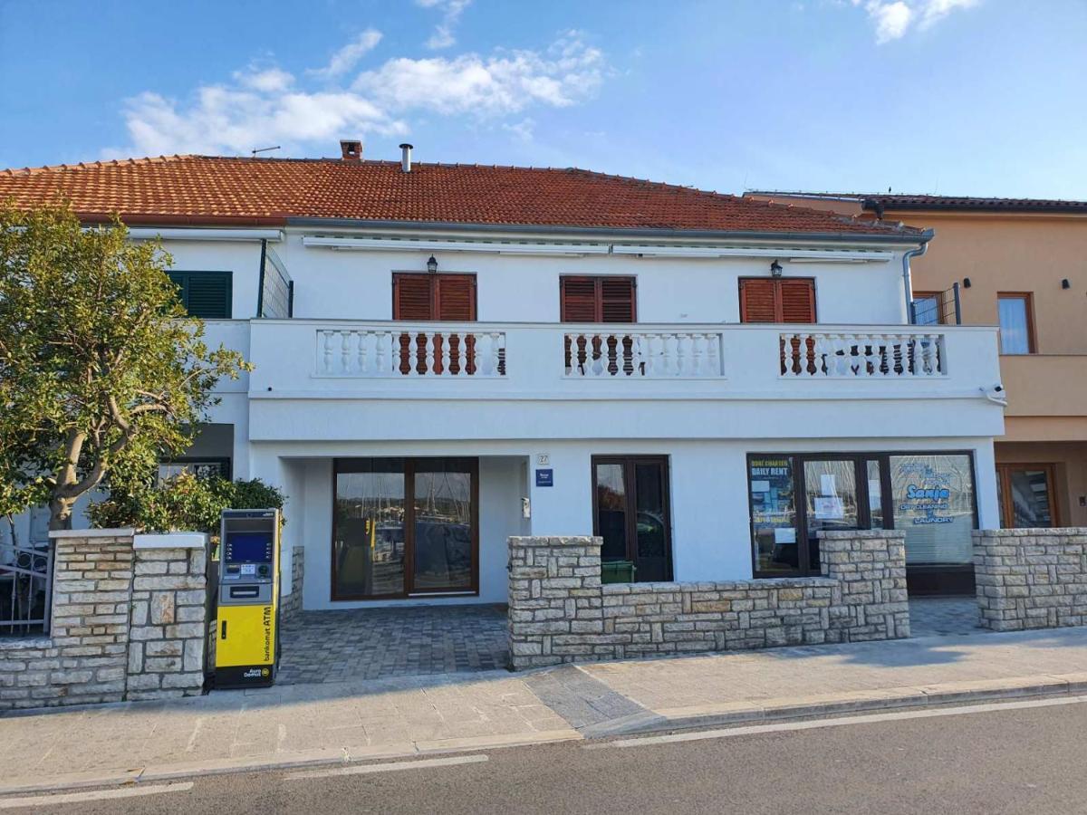 Room Novakovic Biograd Na Moru Exterior photo
