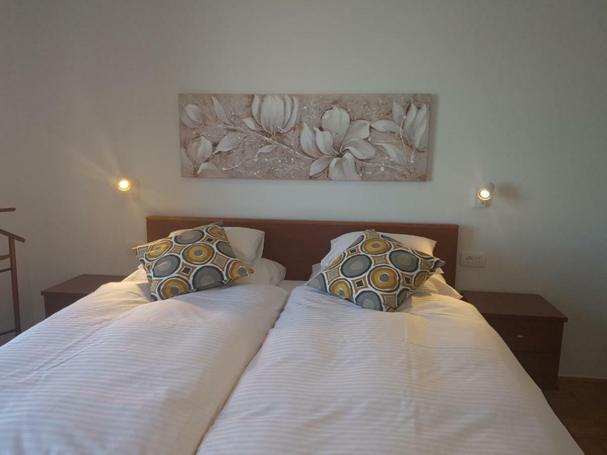 Room Novakovic Biograd Na Moru Exterior photo